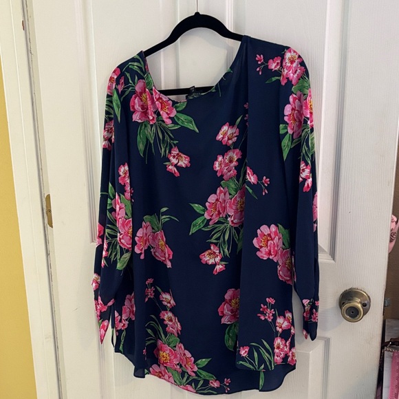 Talbots Plus Navy Top with Pink and Green Floral - Picture 3 of 3